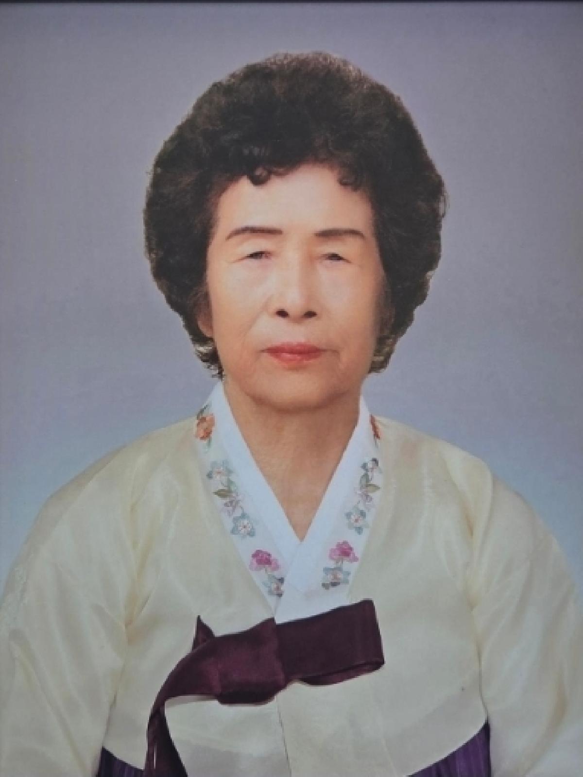 Photo of 최애례